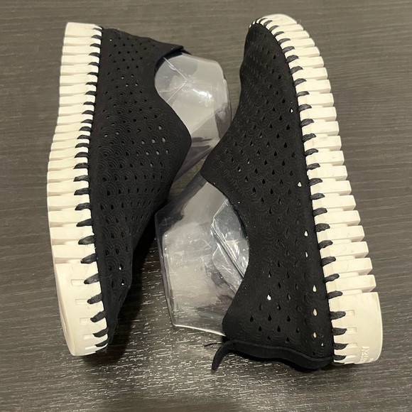 Ilse Jacobsen Tulip Perforated Slip On Sneaker Black Women’s EU 37 US 6.5-7 - Picture 8 of 10